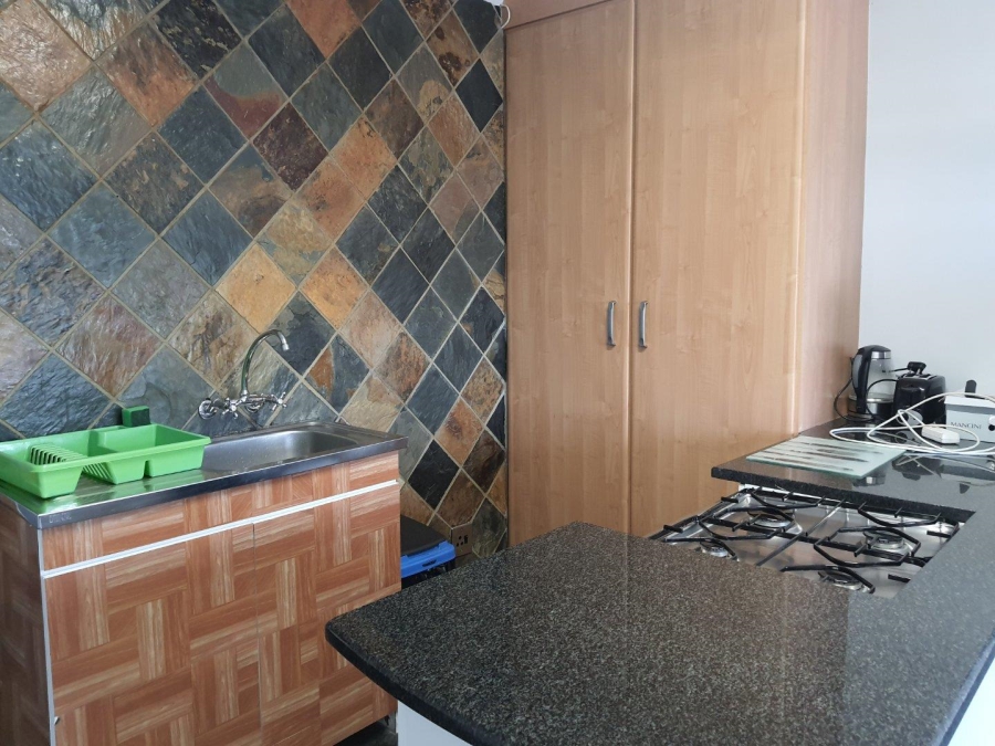 To Let 3 Bedroom Property for Rent in Oude Westhof Western Cape